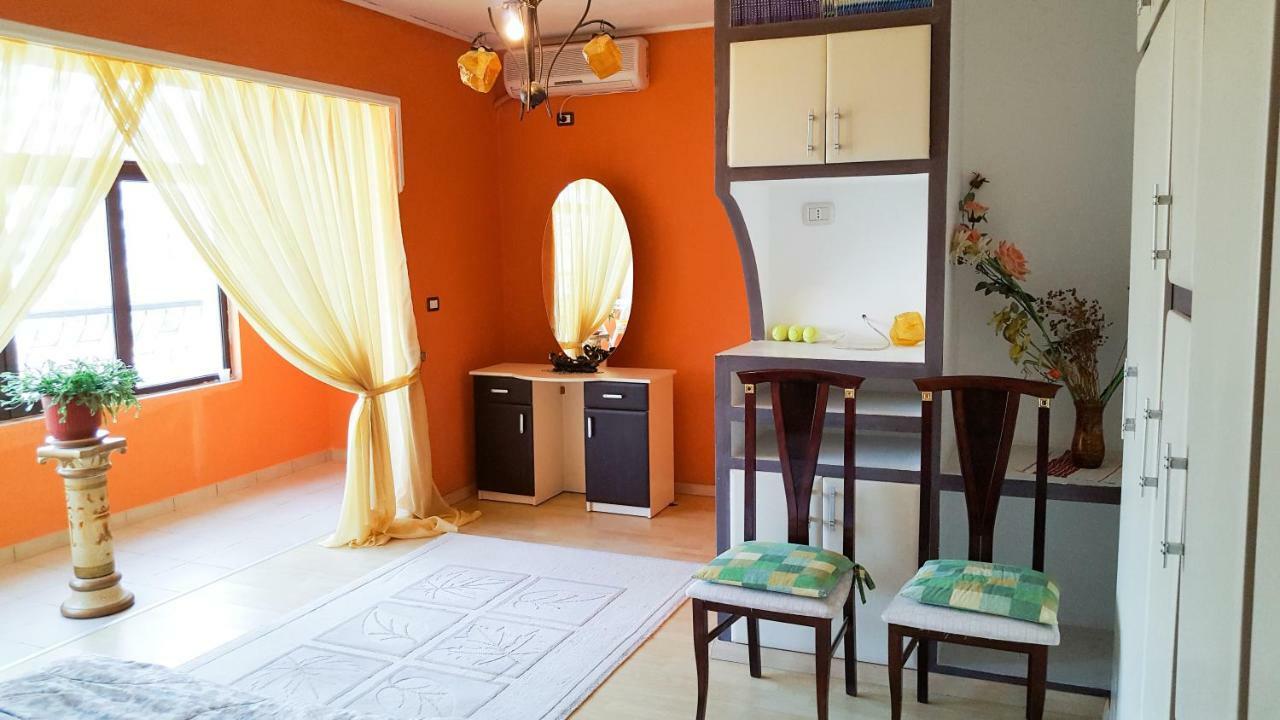 Home Hostel ชโคเดอร์ ภายนอก รูปภาพ